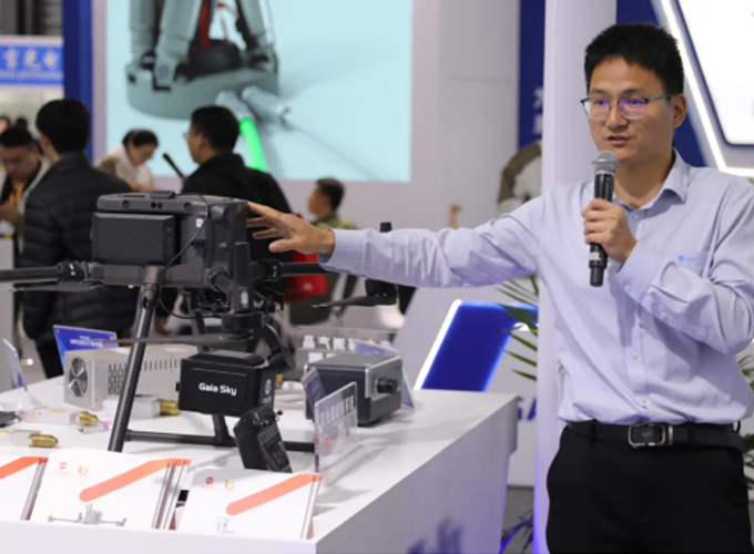 性能再攀高峰！雙利合譜機(jī)載高光譜成像系統(tǒng)亮相慕尼黑光博會(huì)